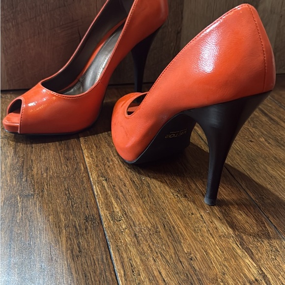 Victor Alfaro Bold Orange Peep-Toe Heels - Picture 2 of 3